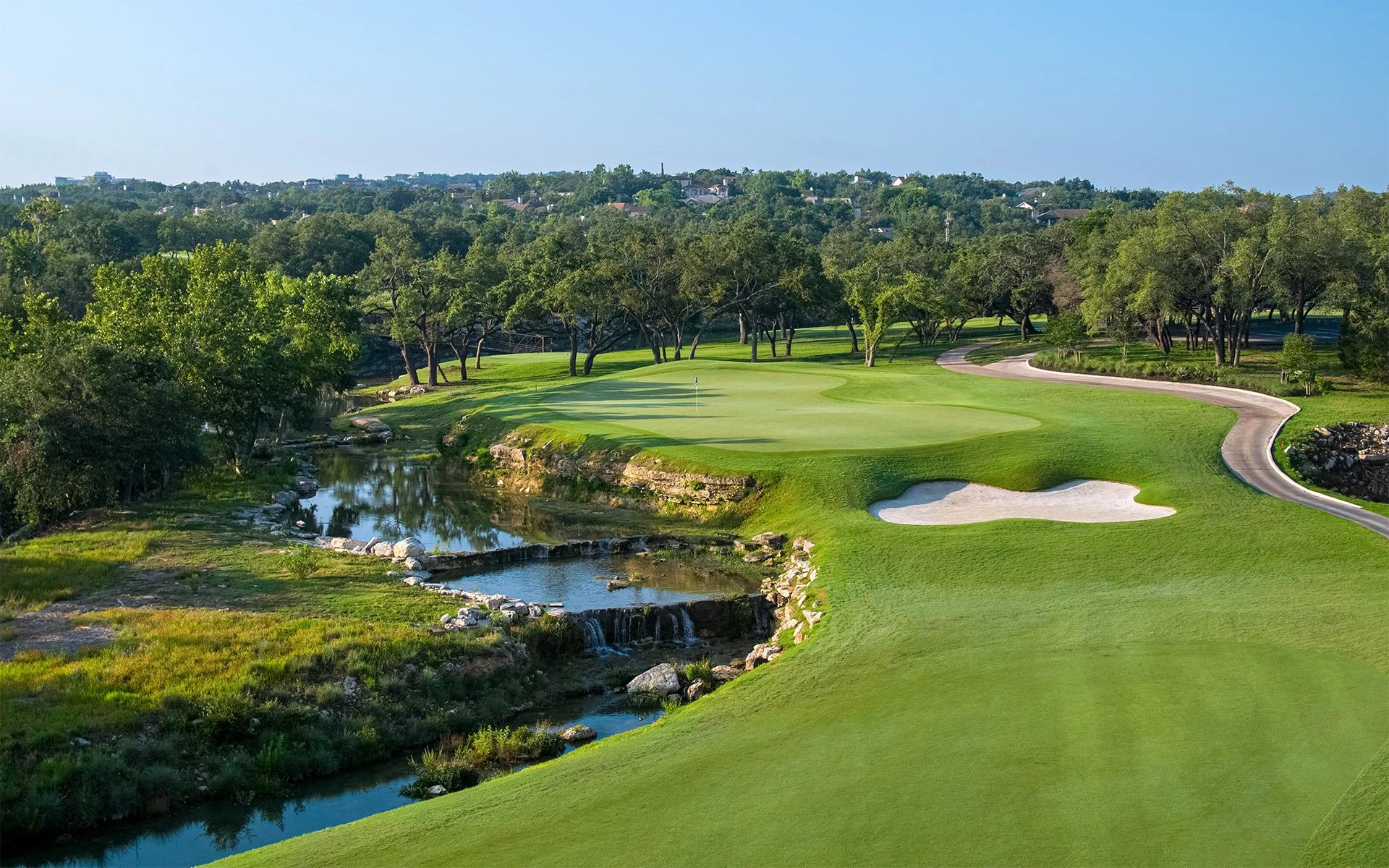 the-hills_golf_hole_18_dji_0090_2023_1920_1200.webp