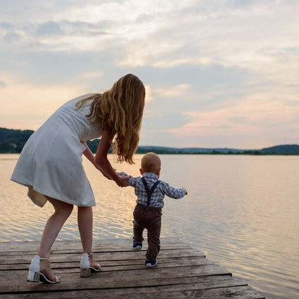 Pregnancy and Postpartum as an Expat: How to Navigate Motherhood Abroad?