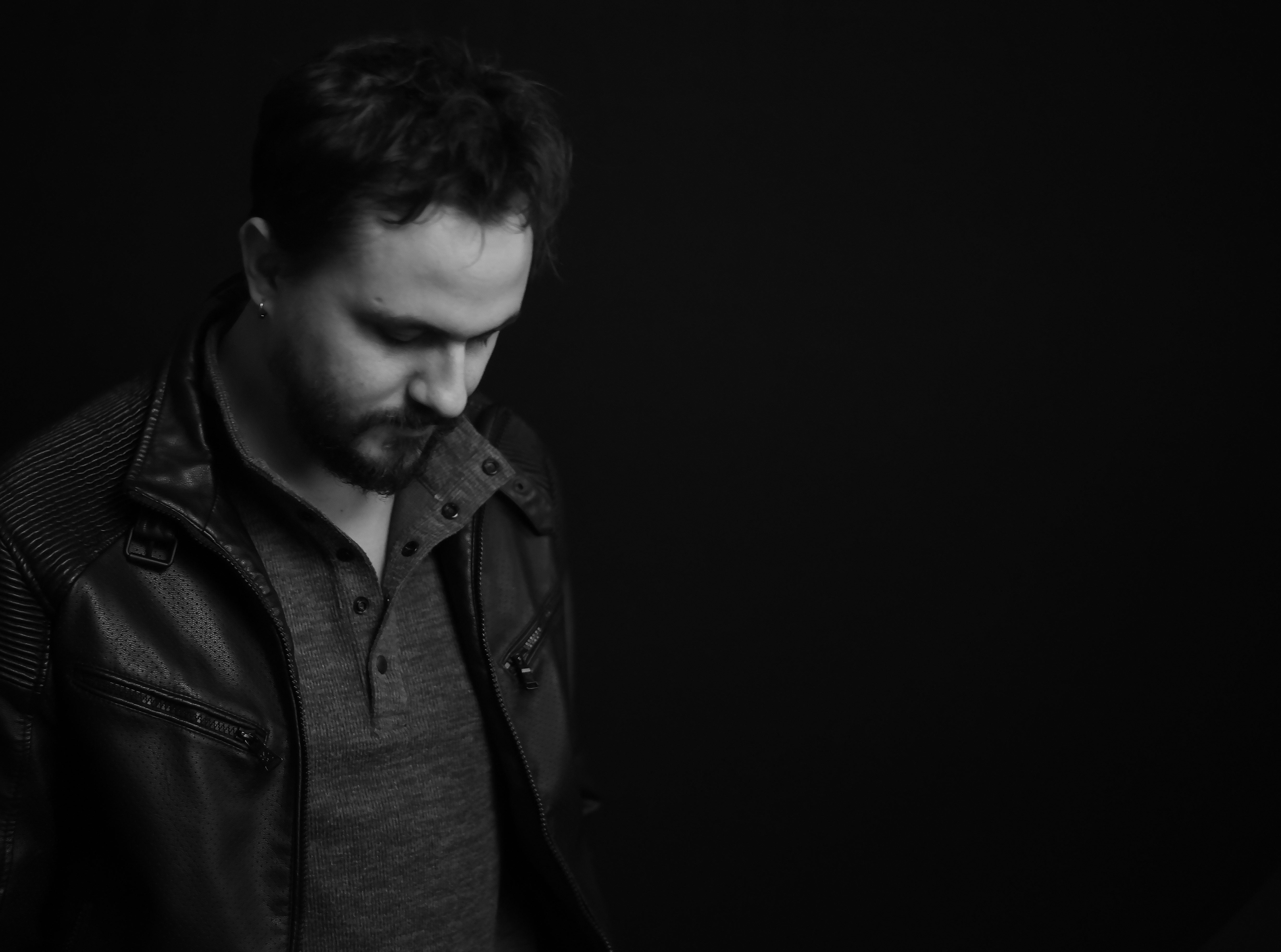 Kavoossi live on stage