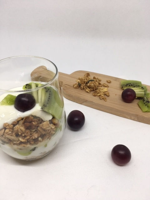 Yaourt granola kiwi raisin