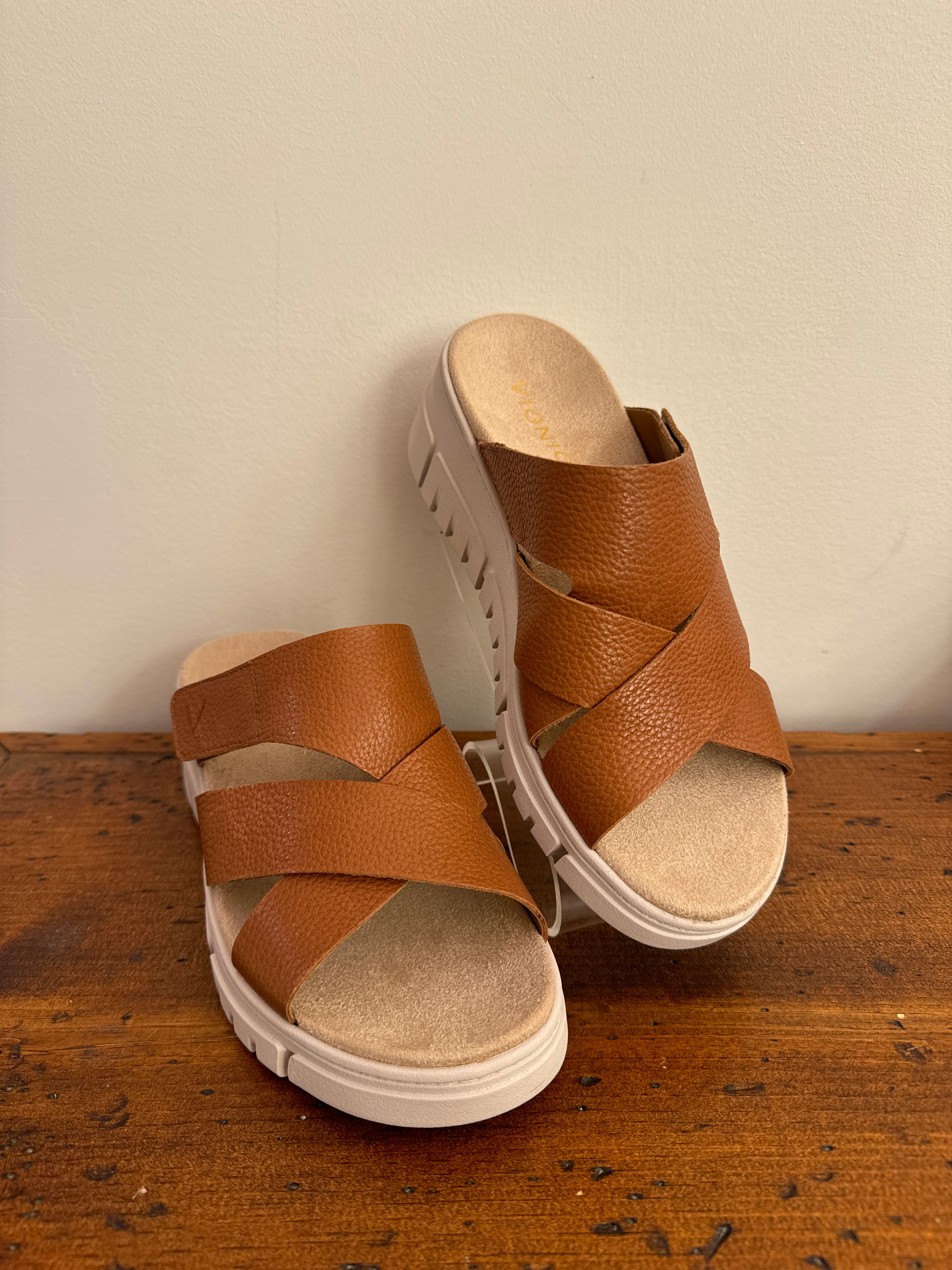 Vionic Uptown Sunset Tan