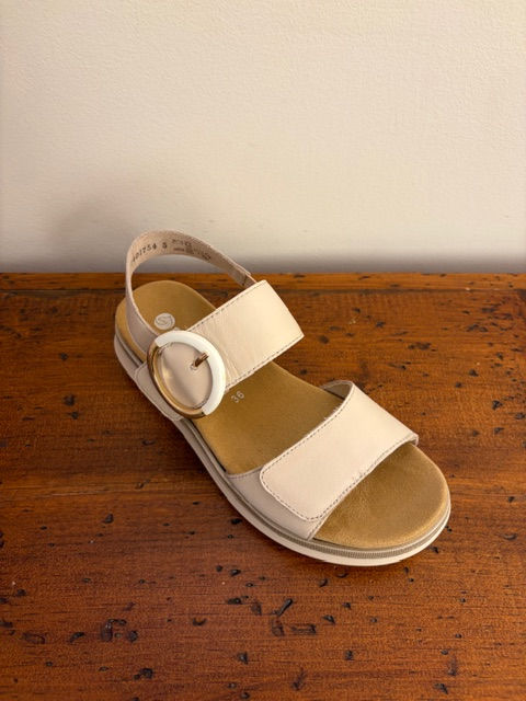 Thumbnail: Remonte D2K50-80 Beige