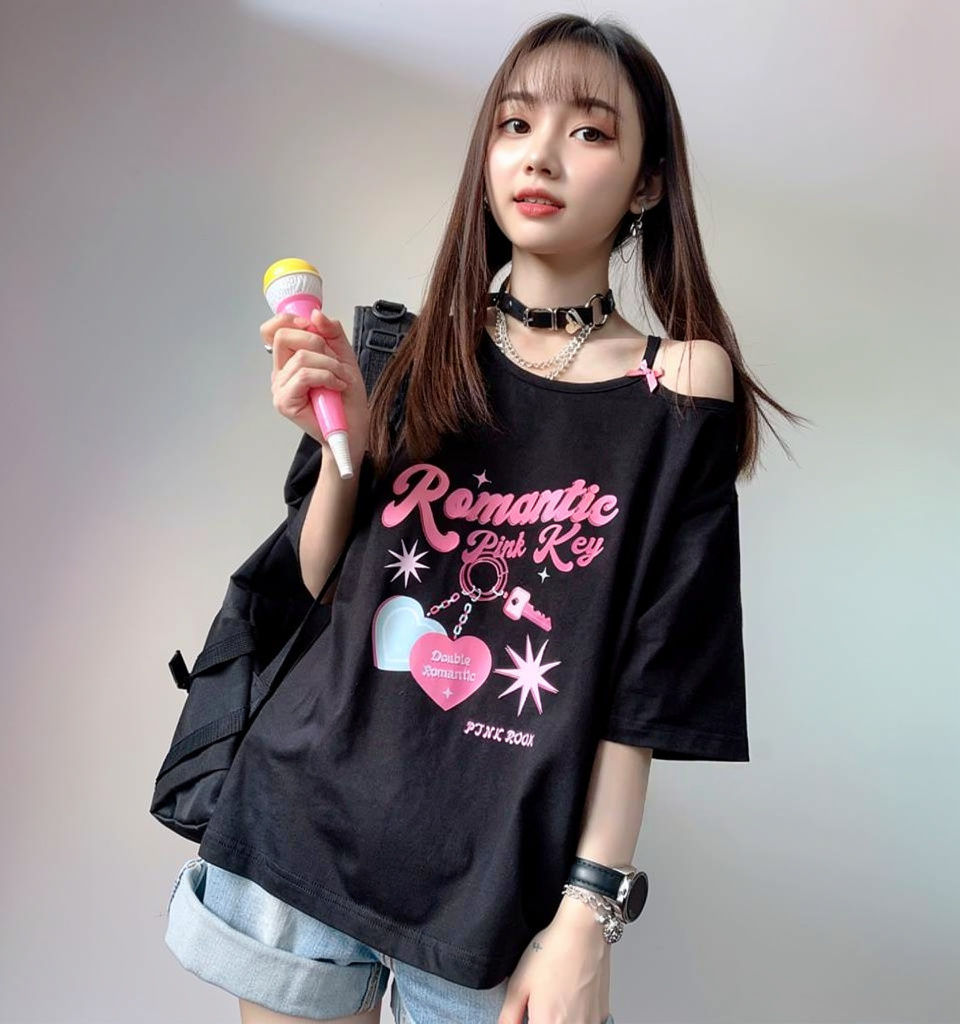 Thumbnail: Off-the-Shoulder Top (One Piece)