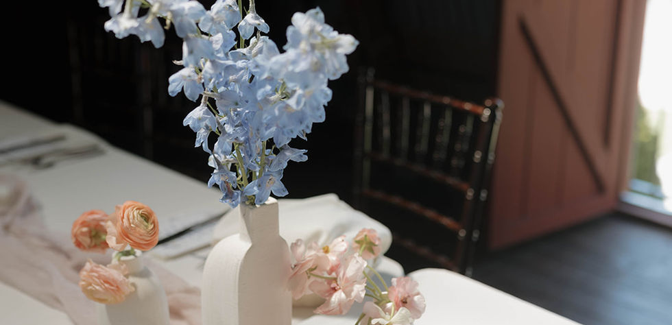 simple budvase centerpiece