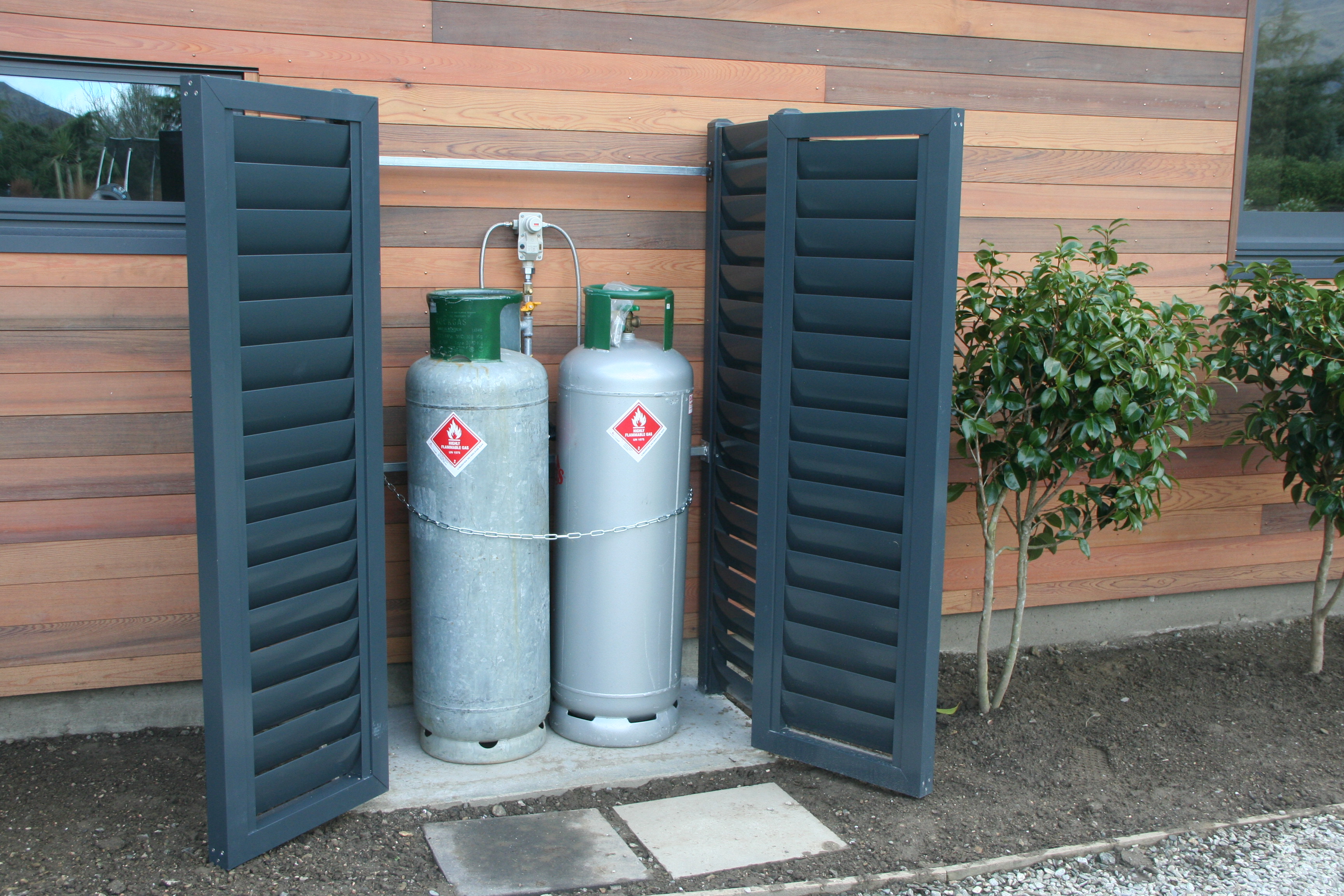 Gas Bottle Cabinet Screens Cages Otago Nz Hideawayz