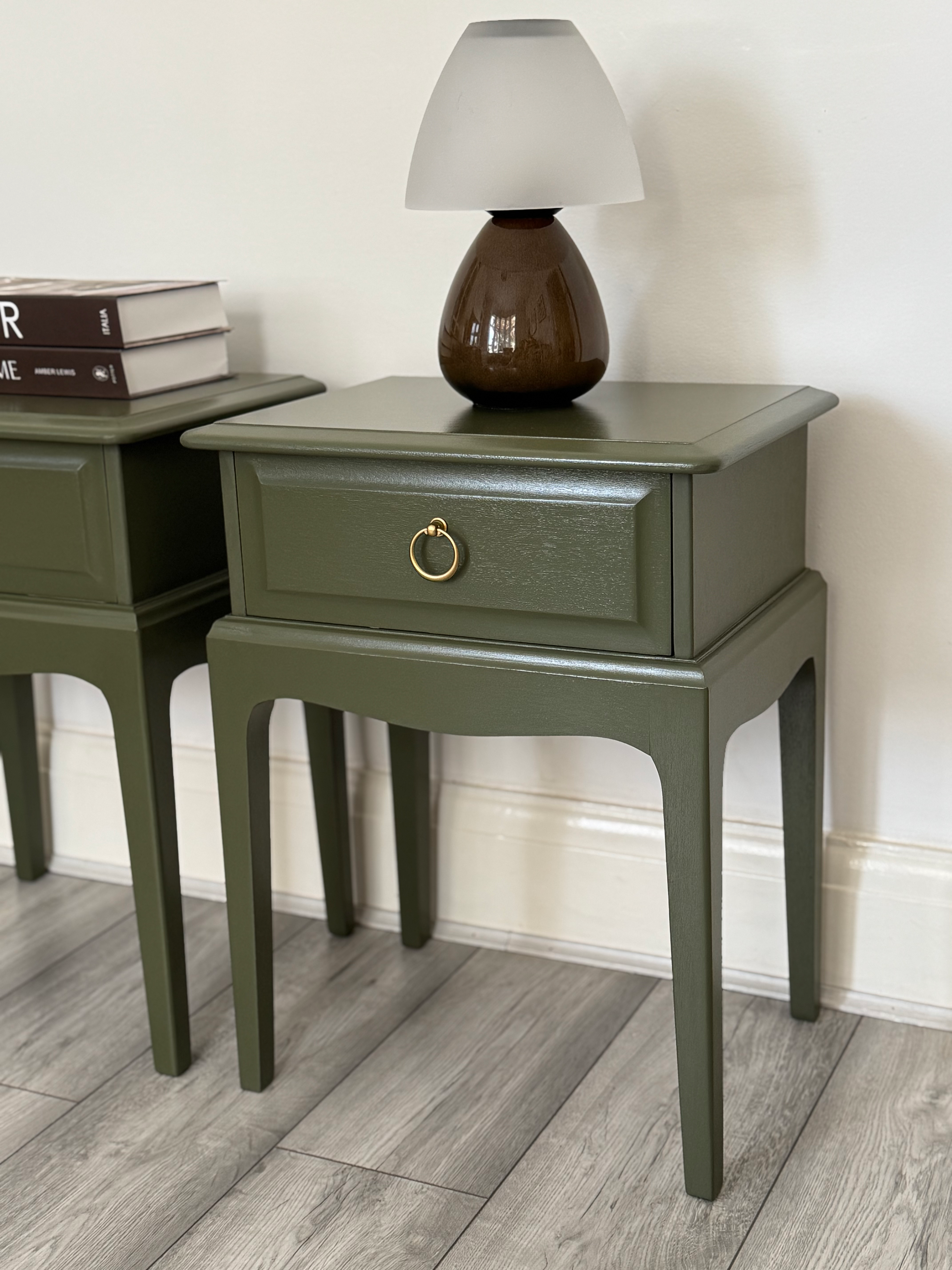 A Pair Of Vintage Stag Minstrel Bedside Tables Cabinets Leggy ,Olive Green Elega