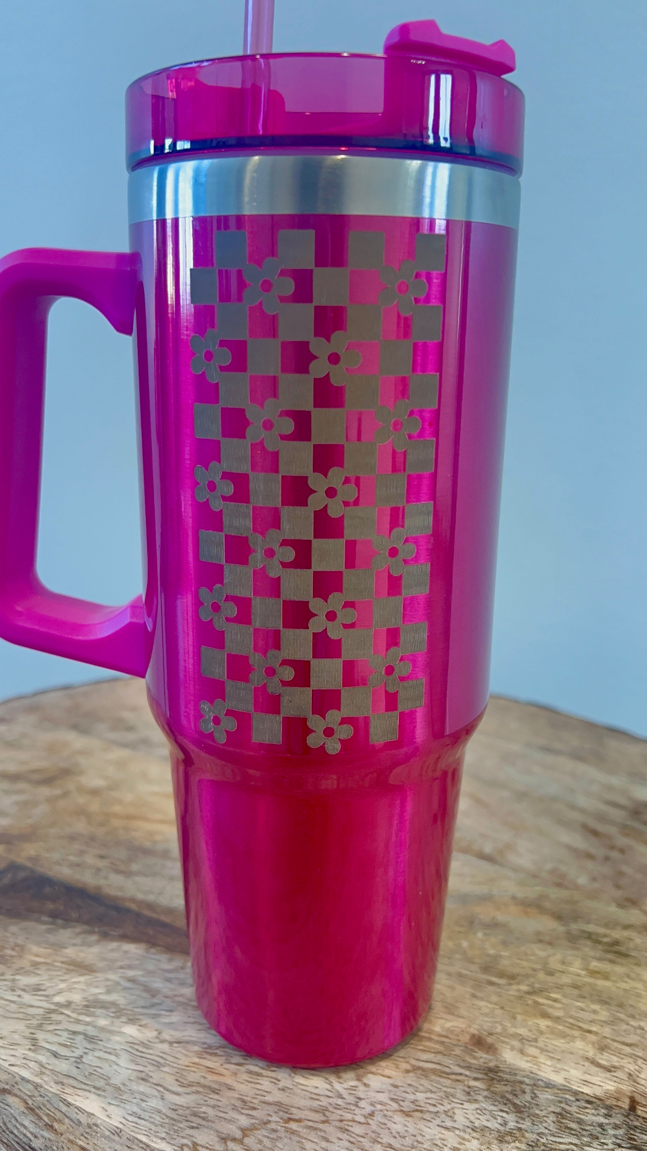 Hot Pink Tumbler with Engraved Flower Checkerboard
