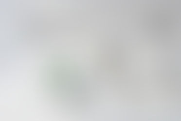 Perbandingan Meja dan Kursi Sekolah Lokal vs Impor