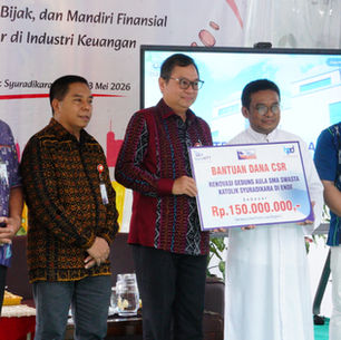 Serahkan CSR Rp150 Juta, Charlie Paulus Minta Syuradikara Pertahankan Mutu Sekolah