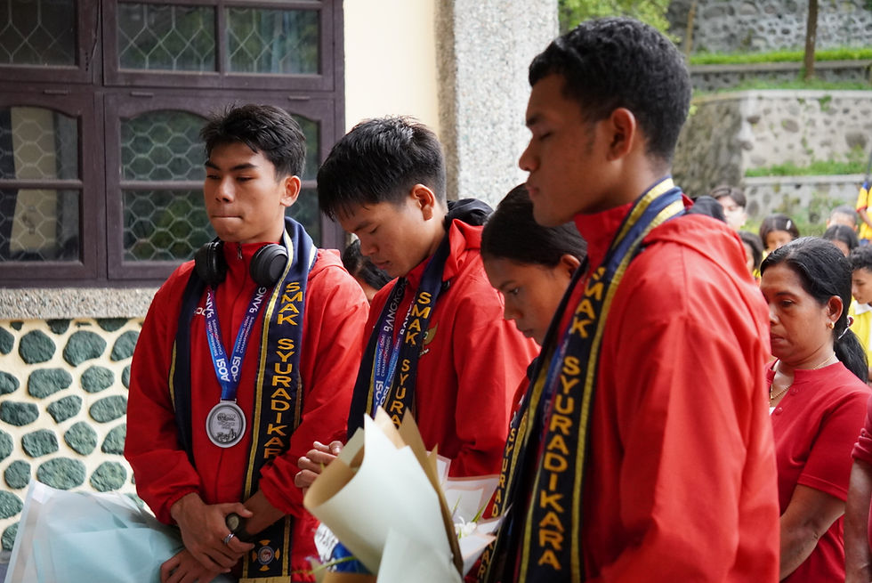 Momen penyambutan di depan Pendopo SMA Katolik Syuradikara, Sabtu, 15 Februari 2025