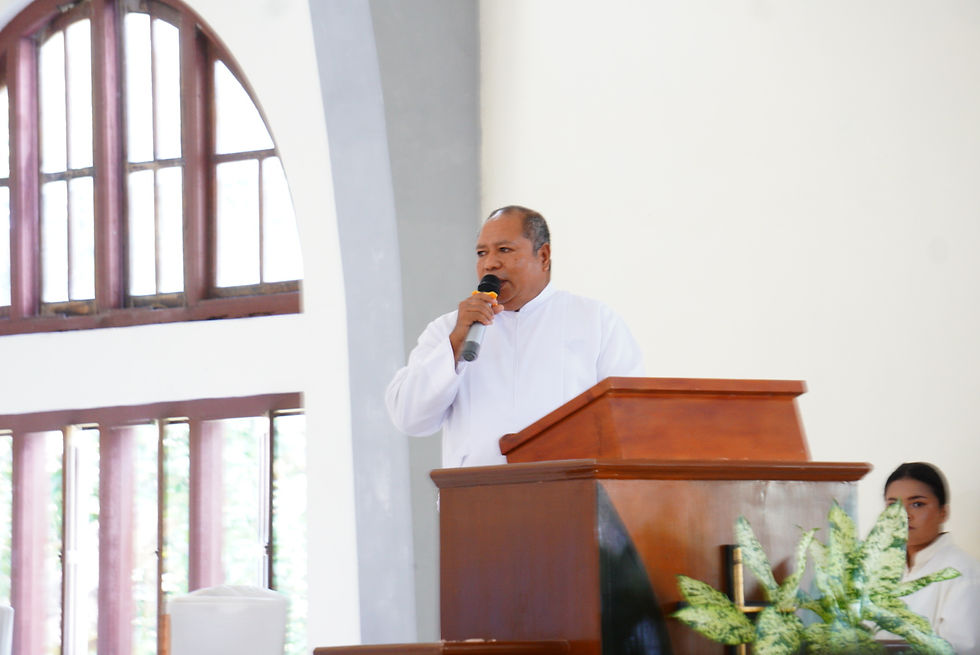 Bruder Eduardus Reba, SVD, Rektor Biara St. Mikael dan Konradus Ende saat membawa sambutan.