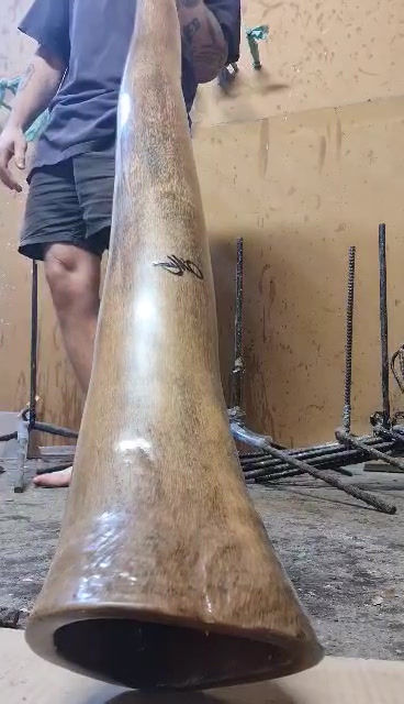 Thumbnail: Key "E" O'Meara Didgeridoo 009