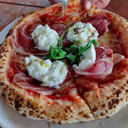 พิซซ่านาโปเลตาน่า