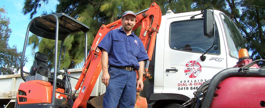 Truck dingo excavator bobcat