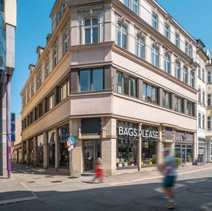 Ansicht der Aussenfassade des Marienplatzes, Wohn- und Geschaeftshaus