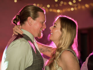 Couple on the dancefloor at a wedding