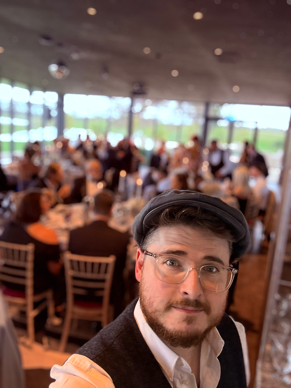 Tom Powell Music set up to entertain a Wedding Breakfast at Charlton Hall