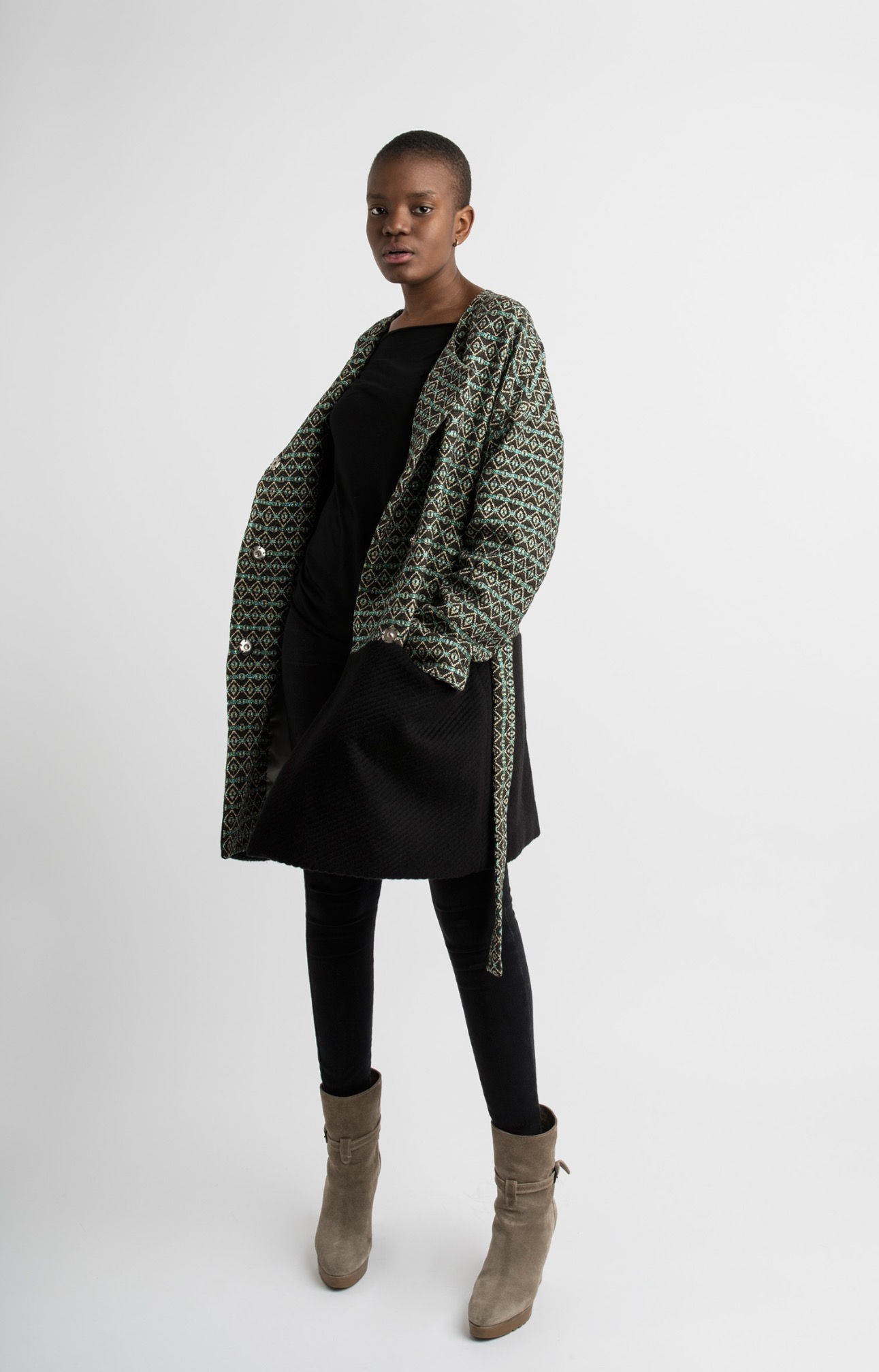 Coat in lurex/ wool mix fabric