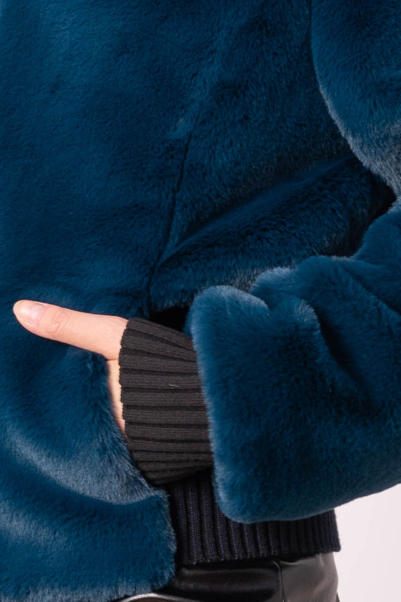 Thumbnail: Synthetic Fur Jacket in Petrol