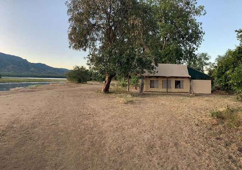 Little Vundu Safari Tent in mana pools