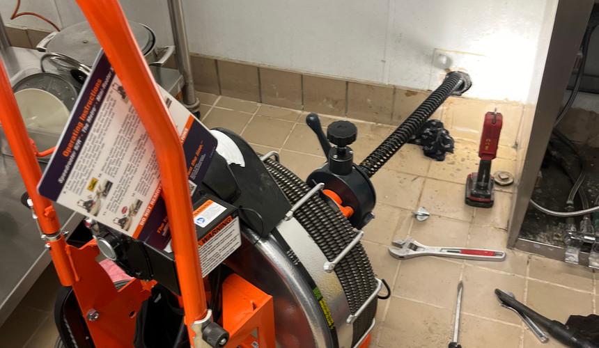 Commercial Building Drain Blockage to Restaurant and Office Space