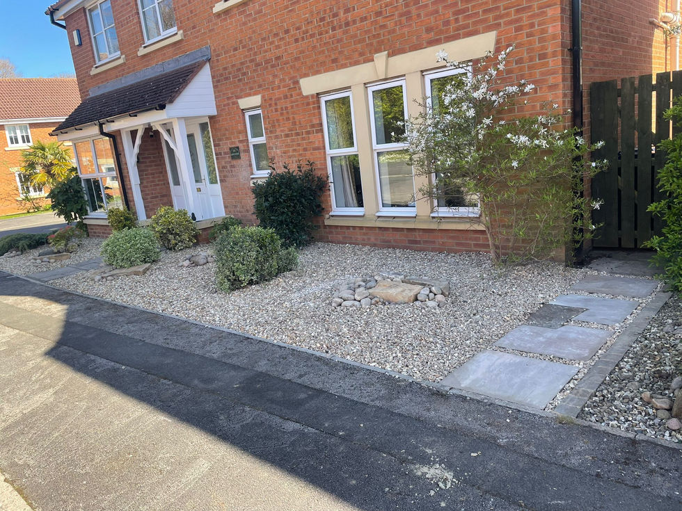 Front garden transformation with clean borders and improved kerb appeal