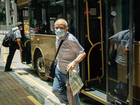 「兩蚊雞」何必太涼薄。徐詠璇。信報