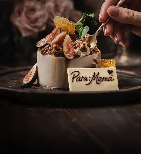 postre de cortesía para las madres en Grupo RosaNegra