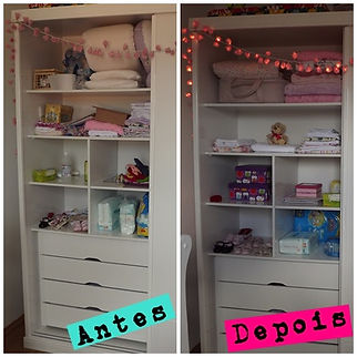 Uma maneira fácil de organizar o seu guarda roupa é com caixas