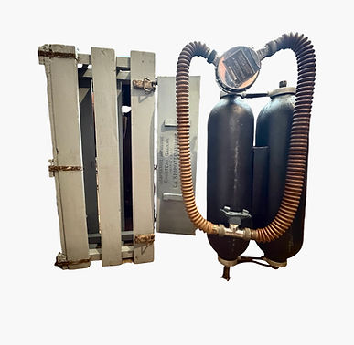 Version bi-bouteilles double ogives du scaphandre autonome COUSTEAU GAGNAN