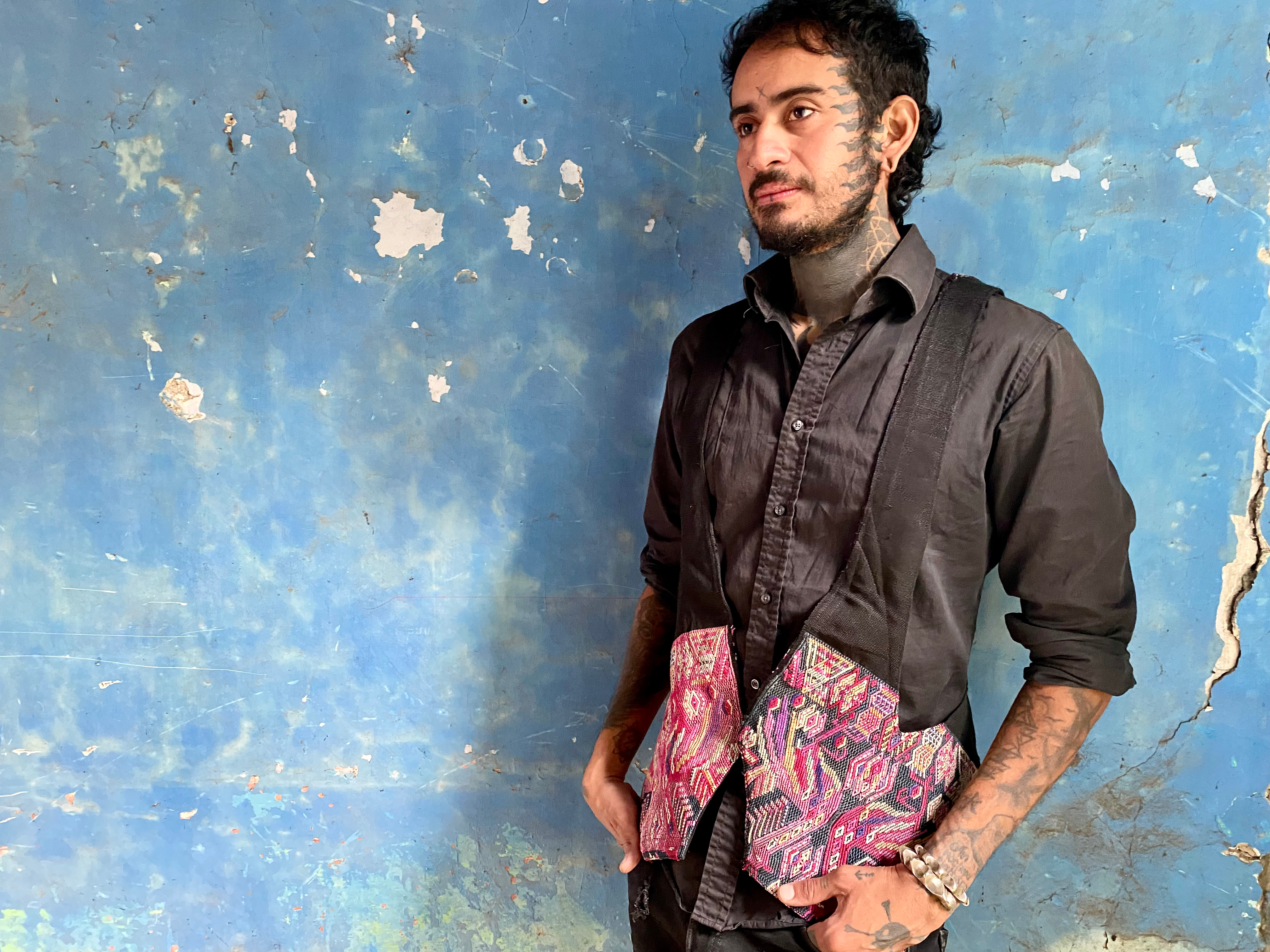 ⋖ Cross back :* Vest bag ⋗