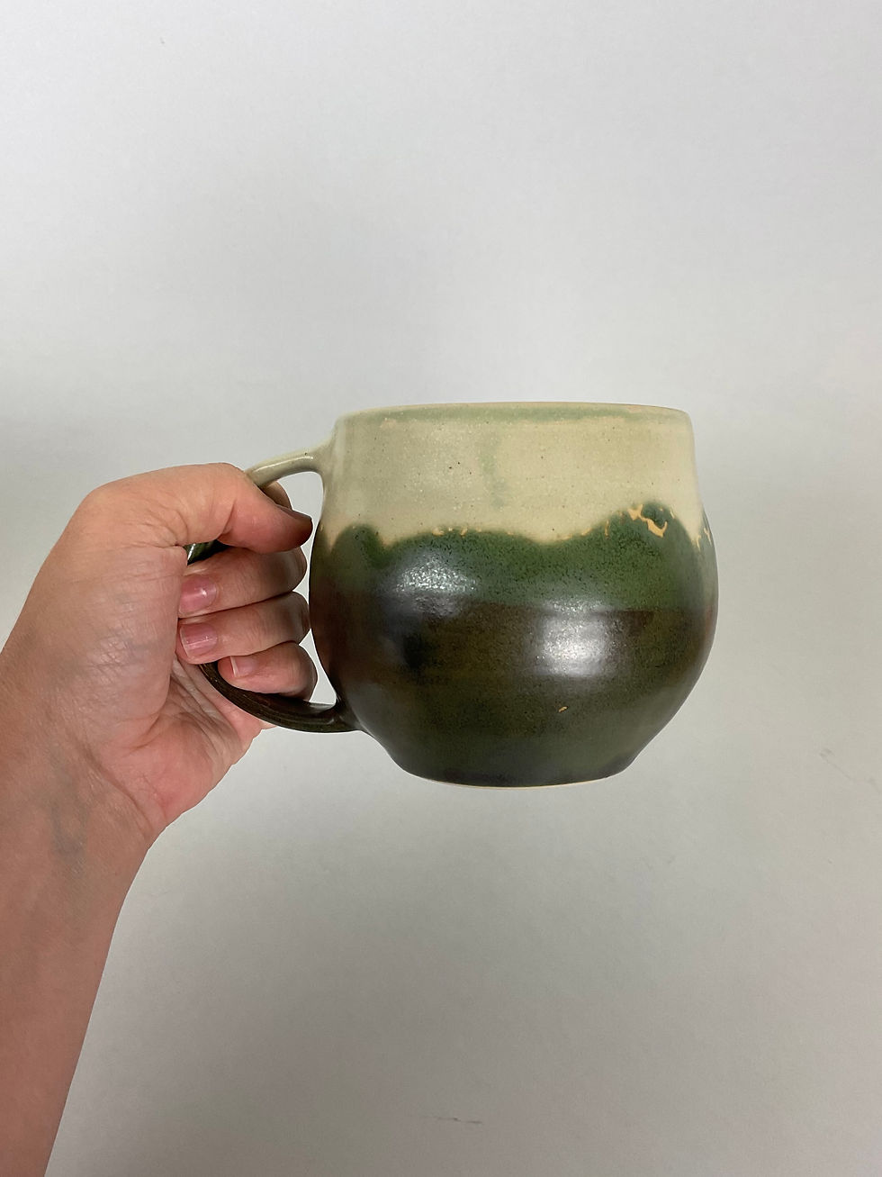 Miniature : Grand mug rond bicolore paysage vert
