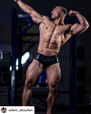 الصورة المصغرة: Highrise Metallic Classic Physique Trunks