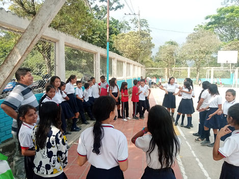 A3.2FOTOGRAFIA TALLER PSICOSOCIAL 5° (2).jpeg