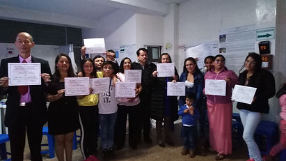 Nos graduamos, luego de un largo proceso de formación los estudiantes del Instituto de Formación para el Trabajo Y el Desarrollo Humano Fundación Creciendo Unidos, reciben sus títulos en Técnicos en Panadería y cursos de panadería y gastronomía.