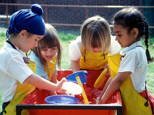 Tips for a smooth transition to child care experience