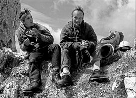 Nourrir la Bête: La vie d'un alpiniste racontée par un compagnon de cordée