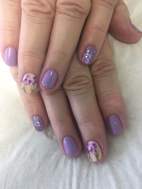 Lavender flowers gelish