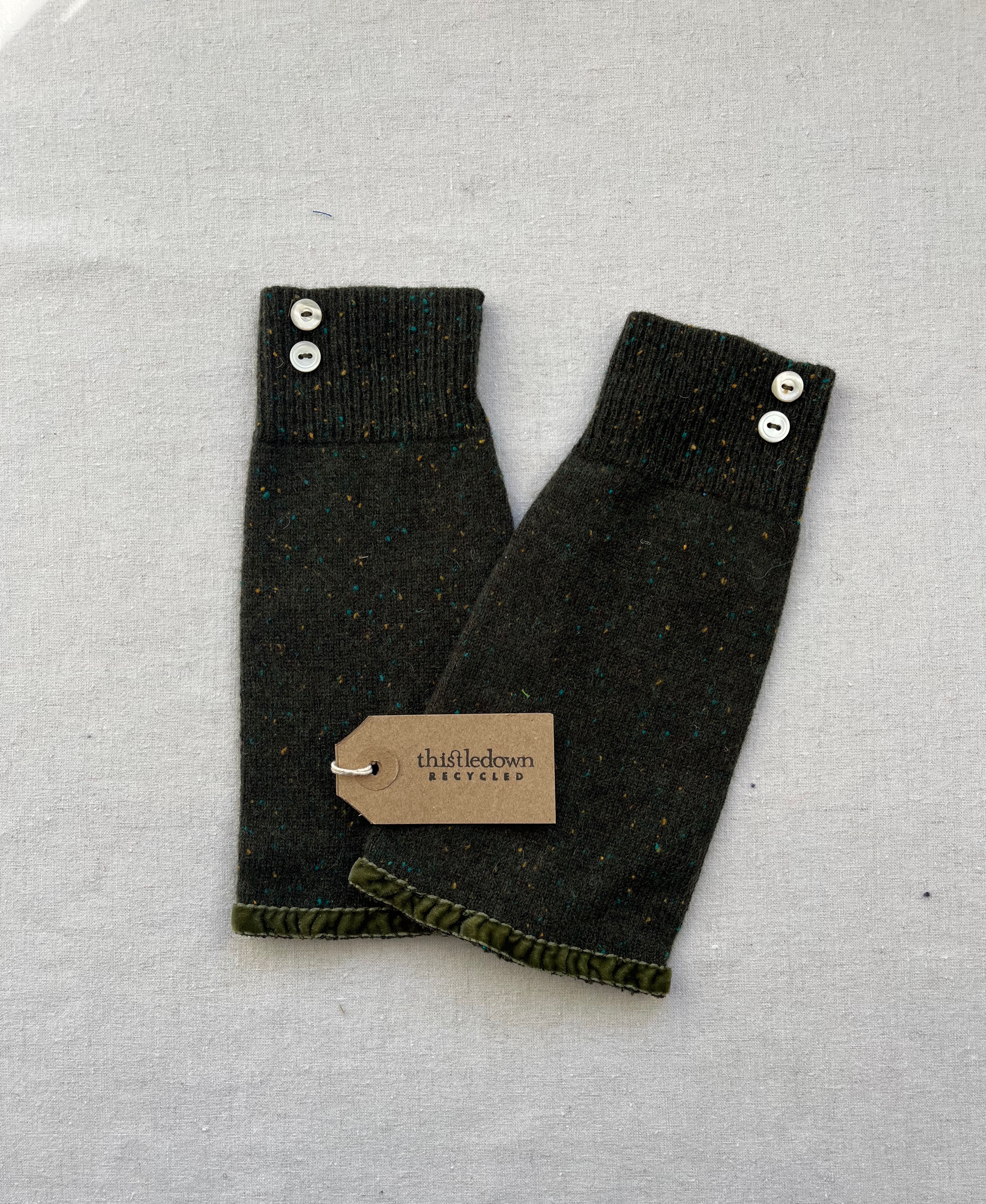 Recycled Cashmere Wrist Warmers 