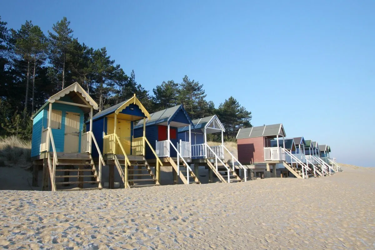 BeachHuts1200px-1.webp