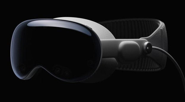 Why People Shouldn't Buy The Apple Vision Pro