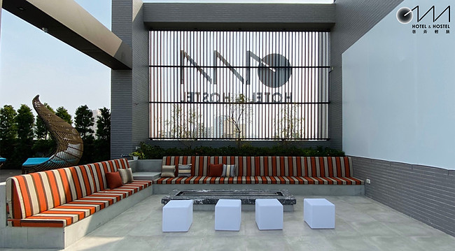 Oinn Hotel & Hostel 2.jpg