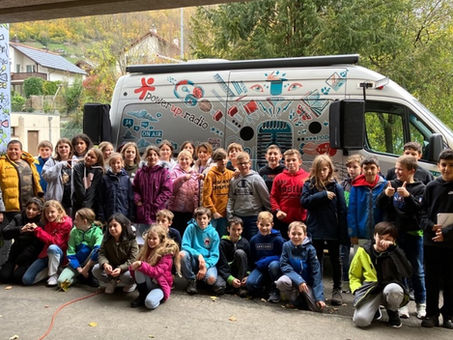 Die 5. Klassen machen Radio PowerUp!