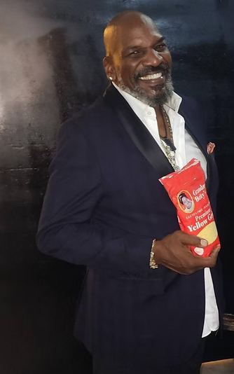 Comedian & Actor Don D.C Curry Checking Out " Award Winning" Grandma Betty's Premium Yellow Grits!