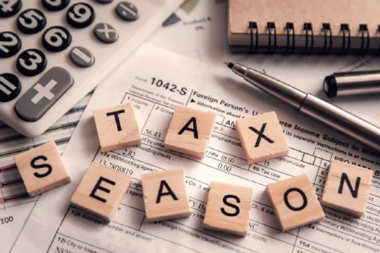 38df8074-62e2-4b1f-9e4a-1a37057225ab-tax_season.webp