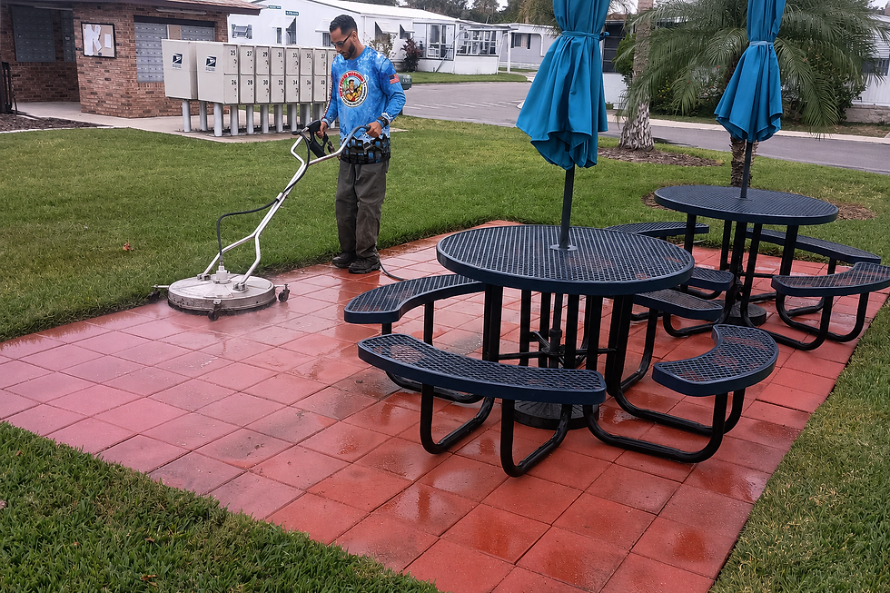 property maintenance pressure washing in Deltona FL