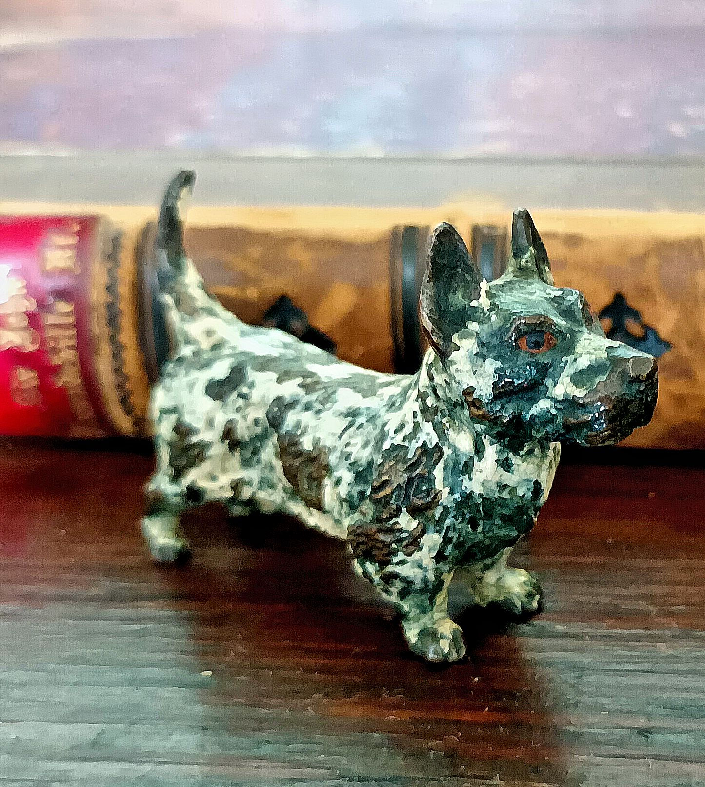 Antique Bronze Terrier