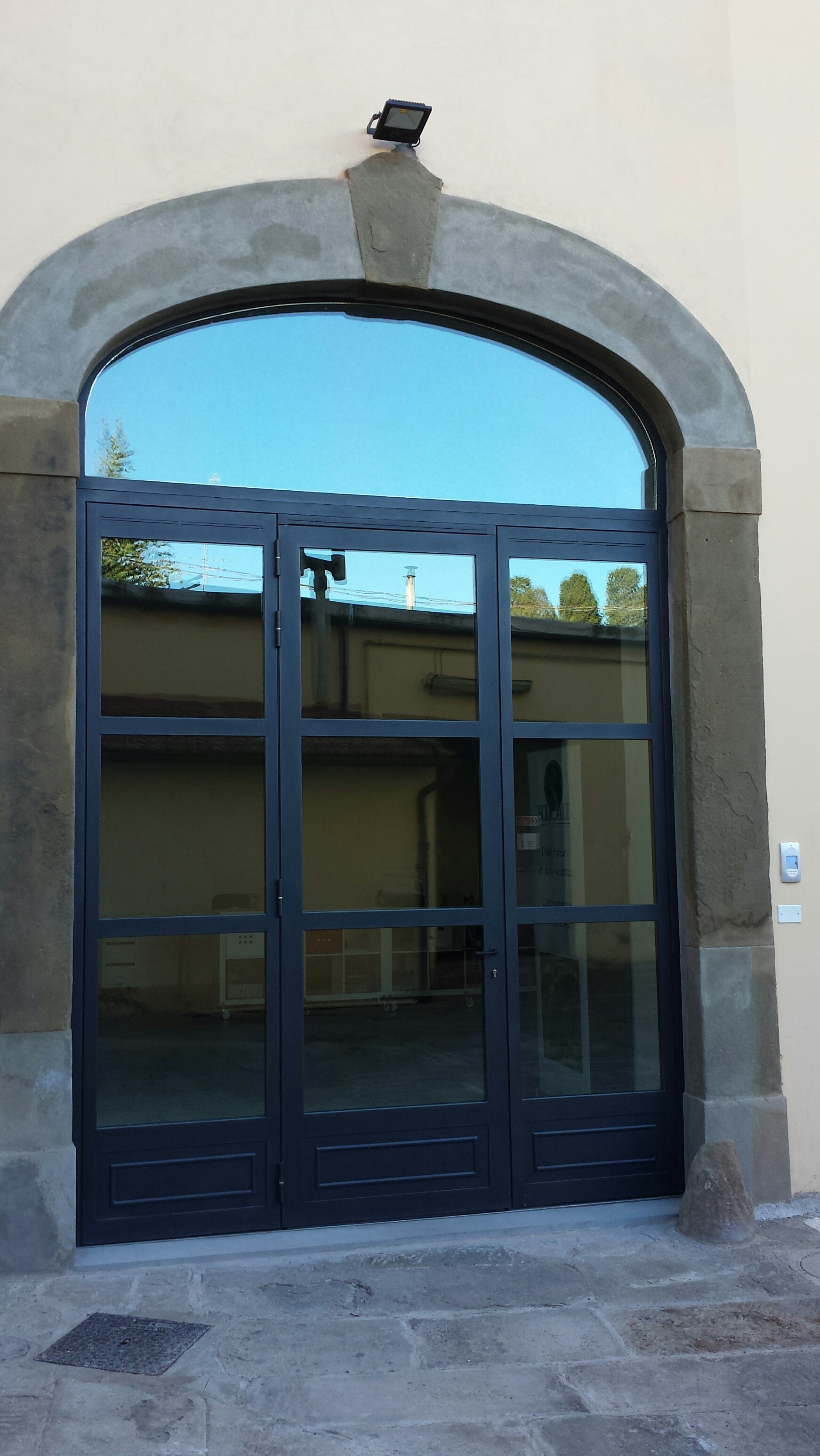 portone ferro ingresso