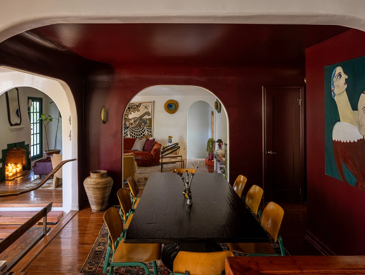 Dining room with deep red gloss walls and ceiling