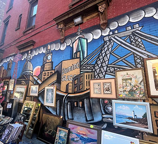 Williamsburg Mural.jpg